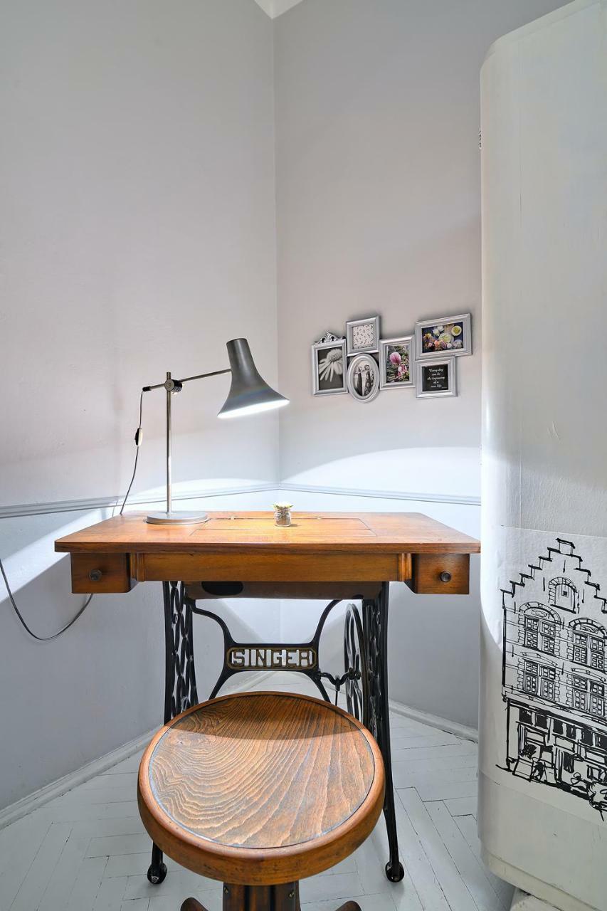 Luxury Retro Apartment, City Center, Wifi Краків Екстер'єр фото